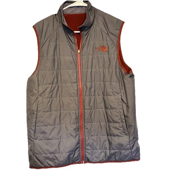 North Face Reversible Vest Jacket Mens Medium Two Tone Gray Burgundy Pockets - Picture 1 of 7